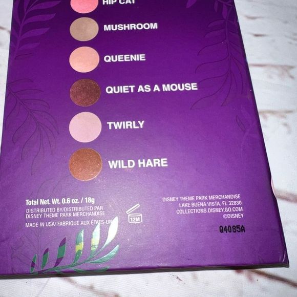 BEAUTIFULLY Disney Alice Wonderland Cheshire Cat Curiouser Eyeshadow Palette NLA - Picture 7 of 10